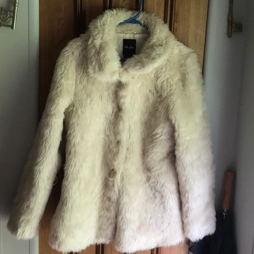 ME Jane Faux Fur Coat